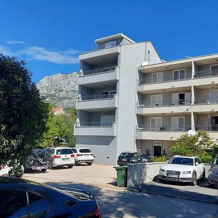 Apartments Neva Makarska Exterior foto