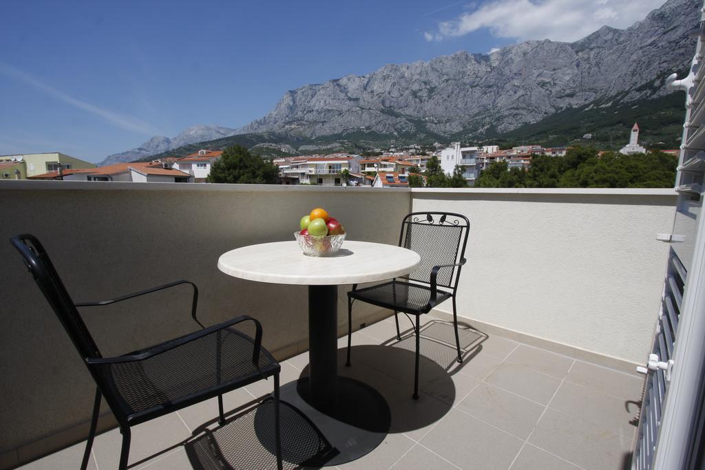 Apartments Neva Makarska Habitación foto